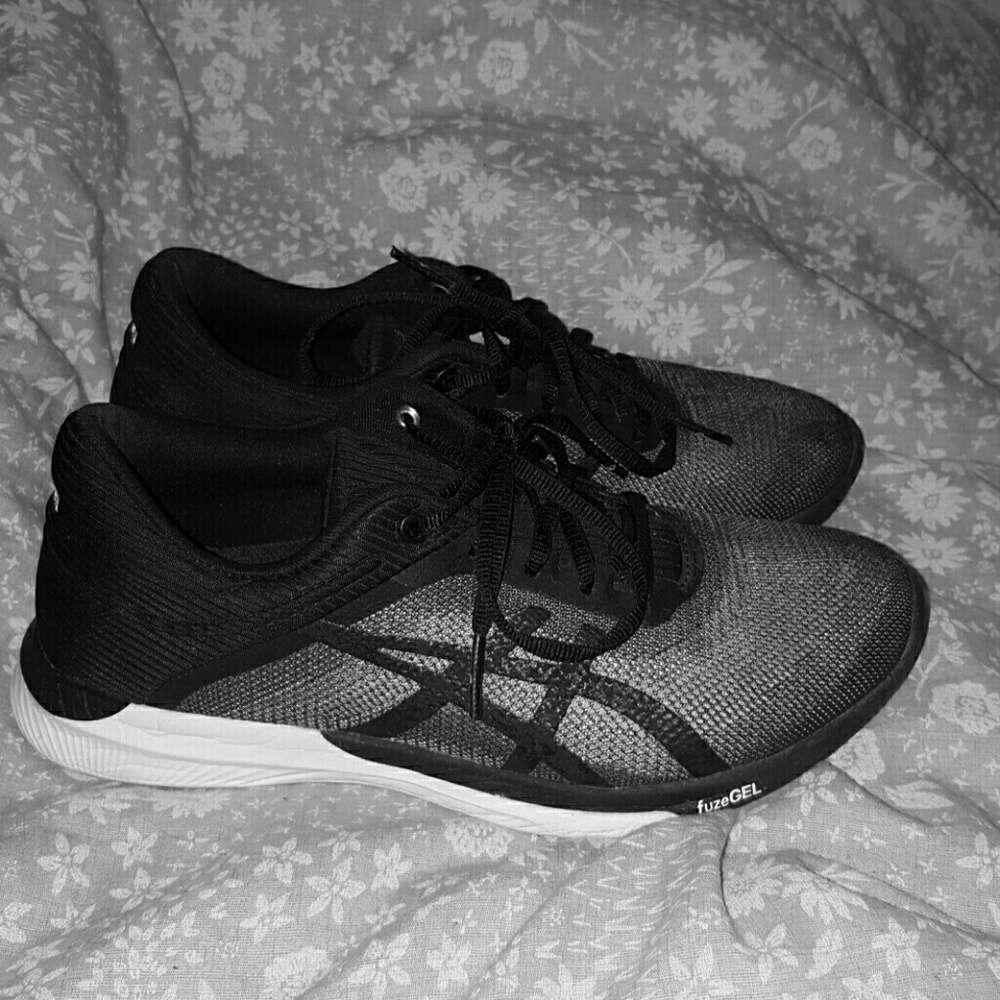 Asics fuzeGEL sneakers
